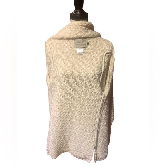 Aran Sweater Market | Virgin Wool Open front cardigan - Picture 5 of 6